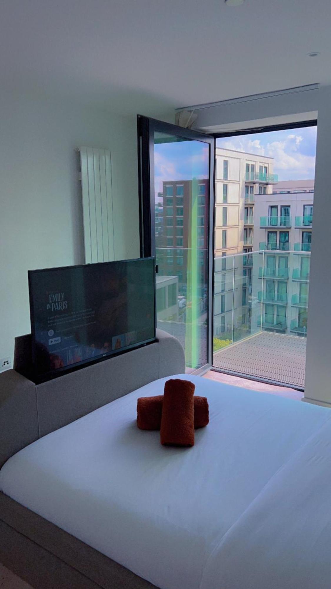 Ds Rentals - Entire 1 Bedroom Apartment Londyn Zewnętrze zdjęcie