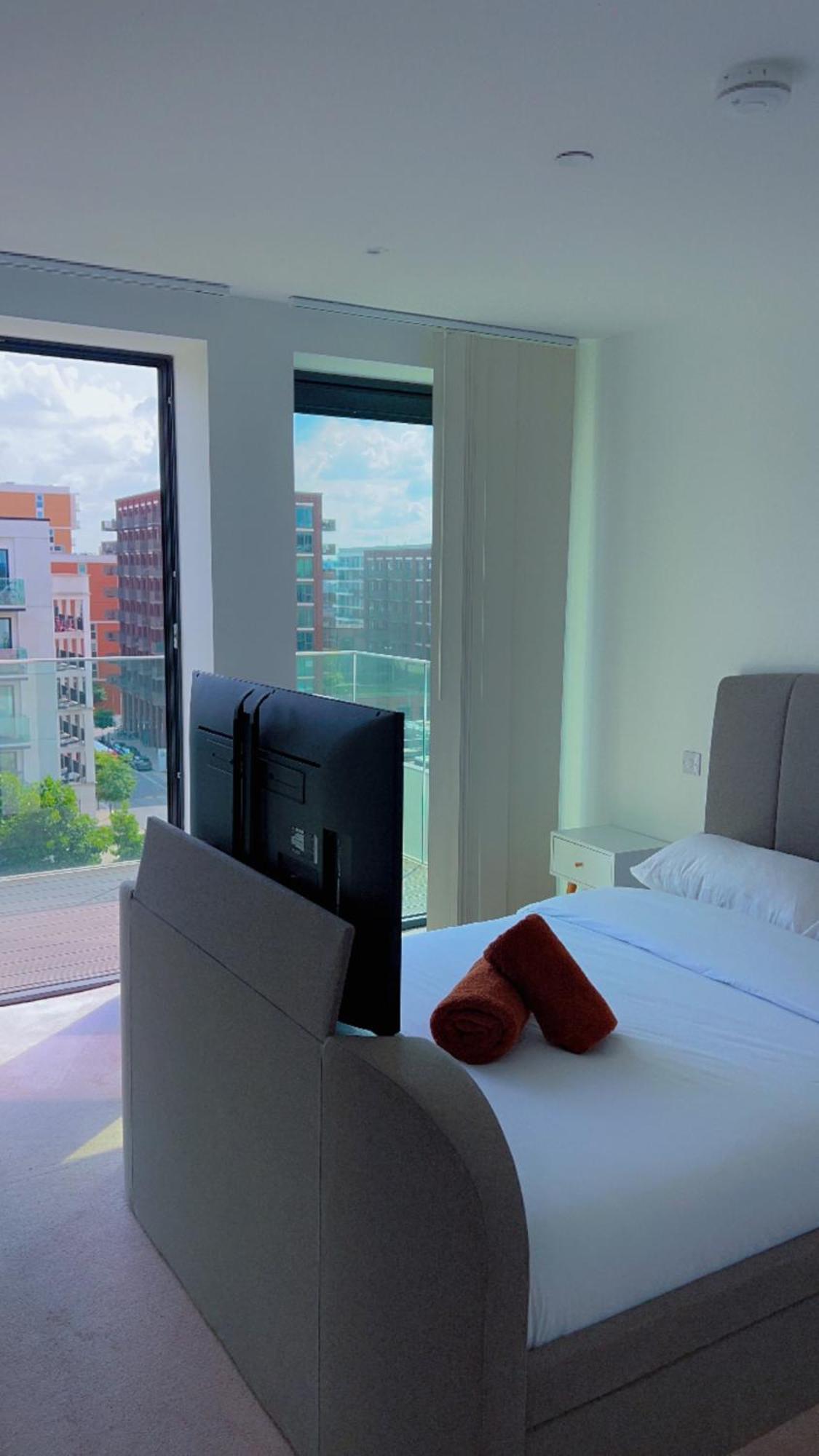 Ds Rentals - Entire 1 Bedroom Apartment Londyn Zewnętrze zdjęcie